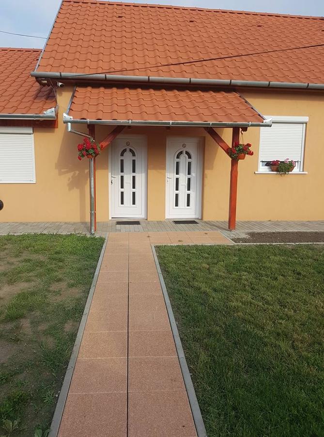 Boróka Vendégház Túrkeve Turkeve Exterior foto
